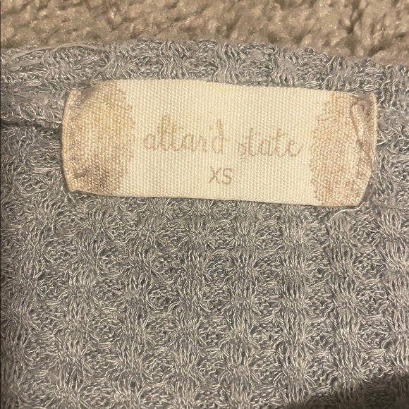 Sweater - Picture 4 of 4